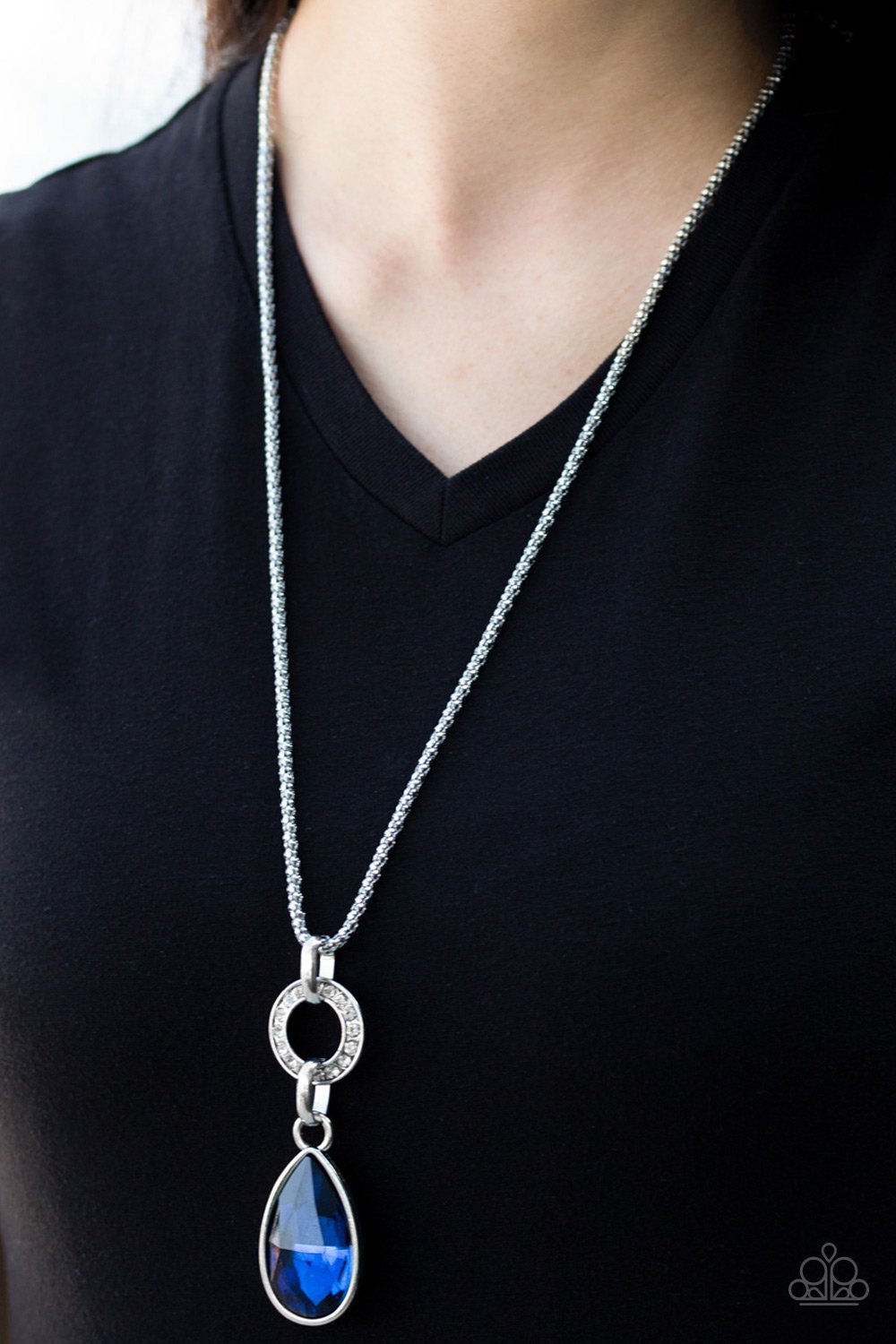 Lookin Like a Million - blue - Paparazzi necklace