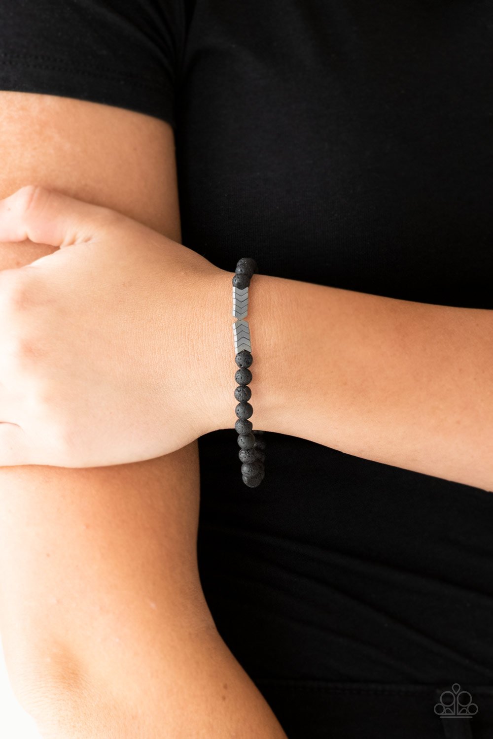 Lost Arrow - silver - Paparazzi bracelet