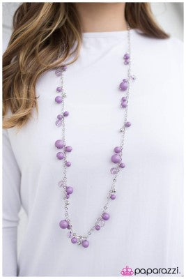 Madame Bovary - Paparazzi necklace