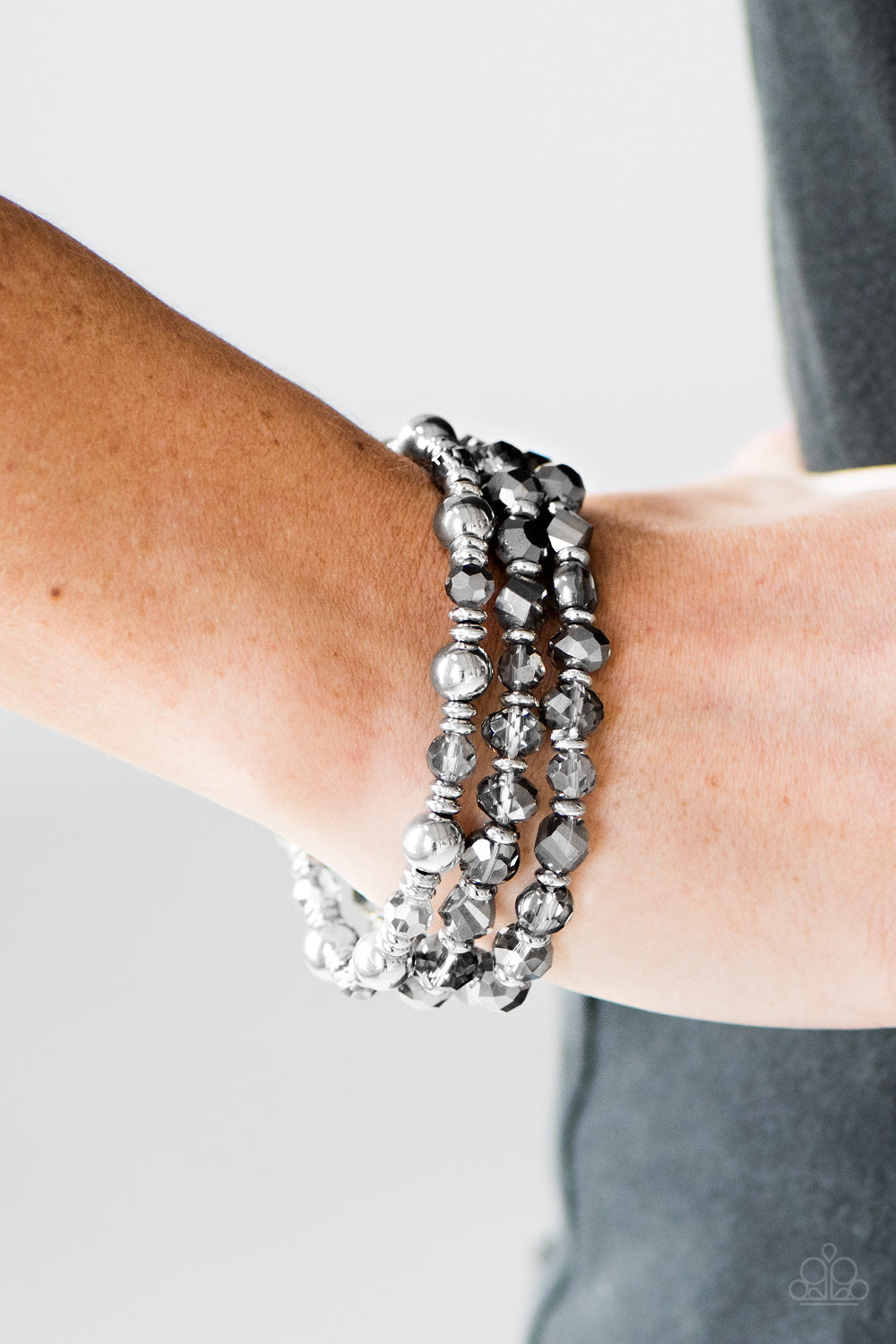 Magnificently Metro - silver - Paparazzi bracelet