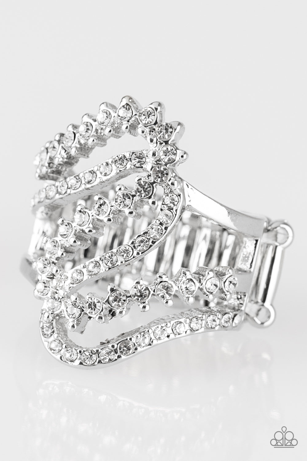 Make Waves - white - Paparazzi ring