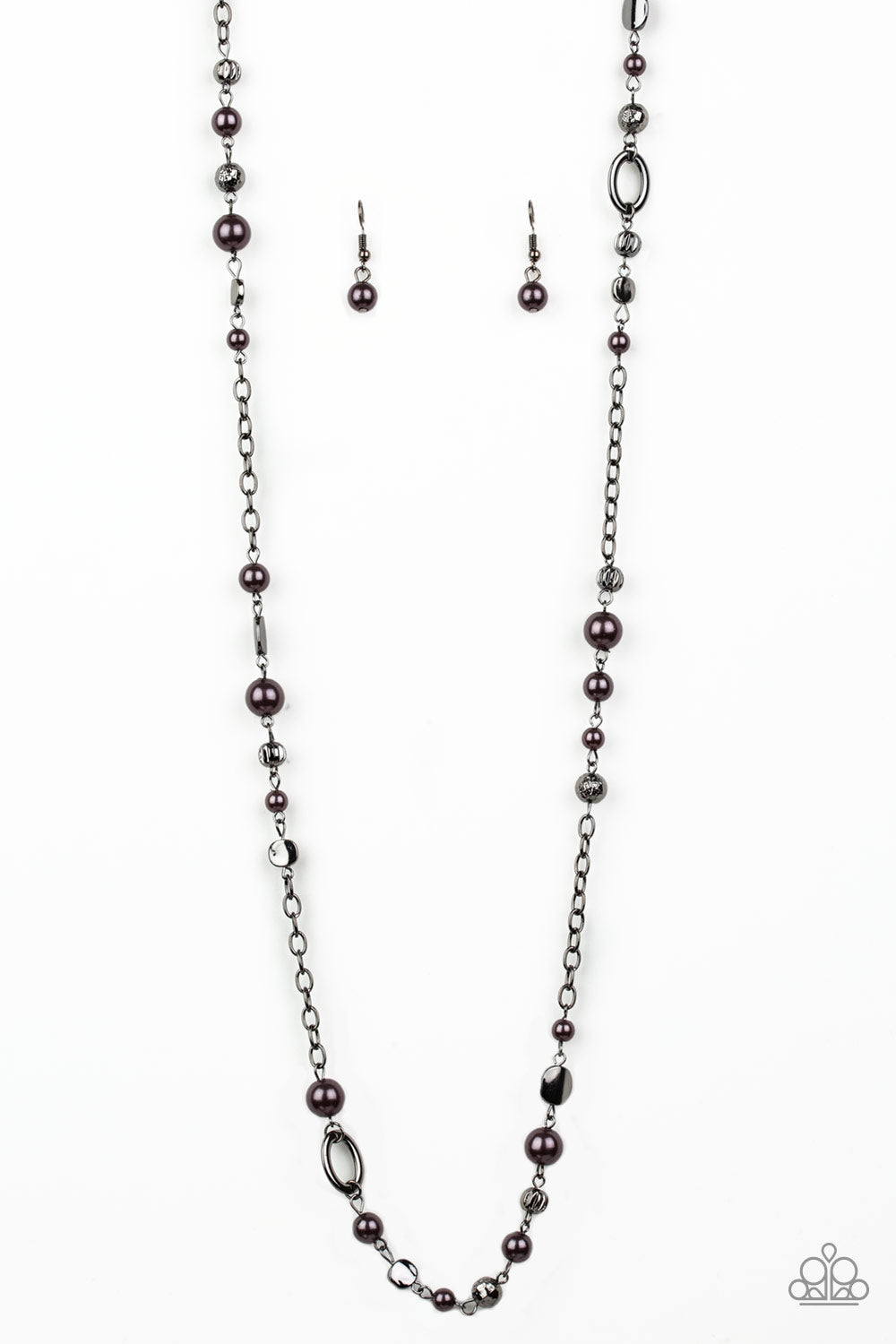 Make an Appearance - black - Paparazzi necklace