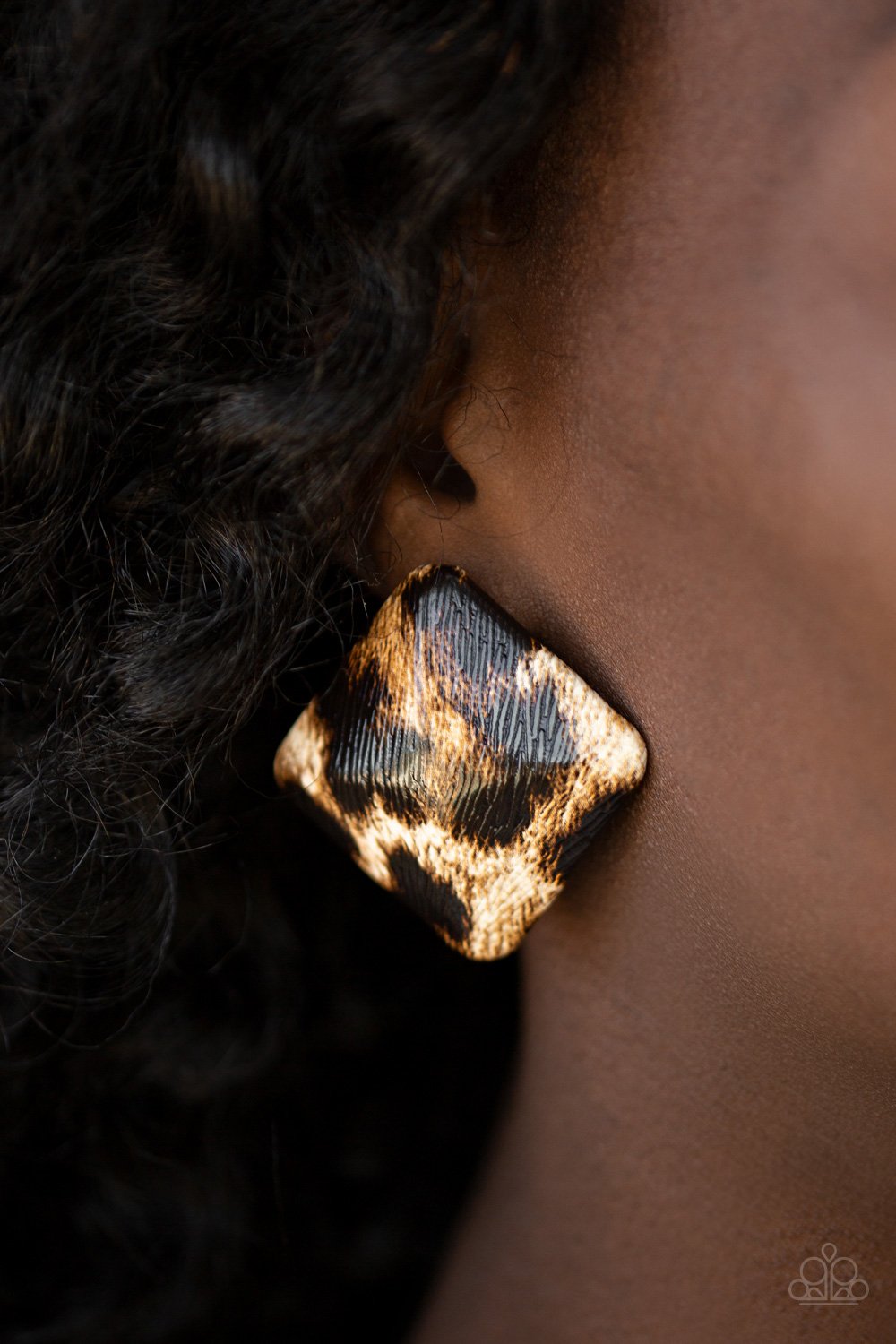 Making HISS-tory - brown - Paparazzi earrings