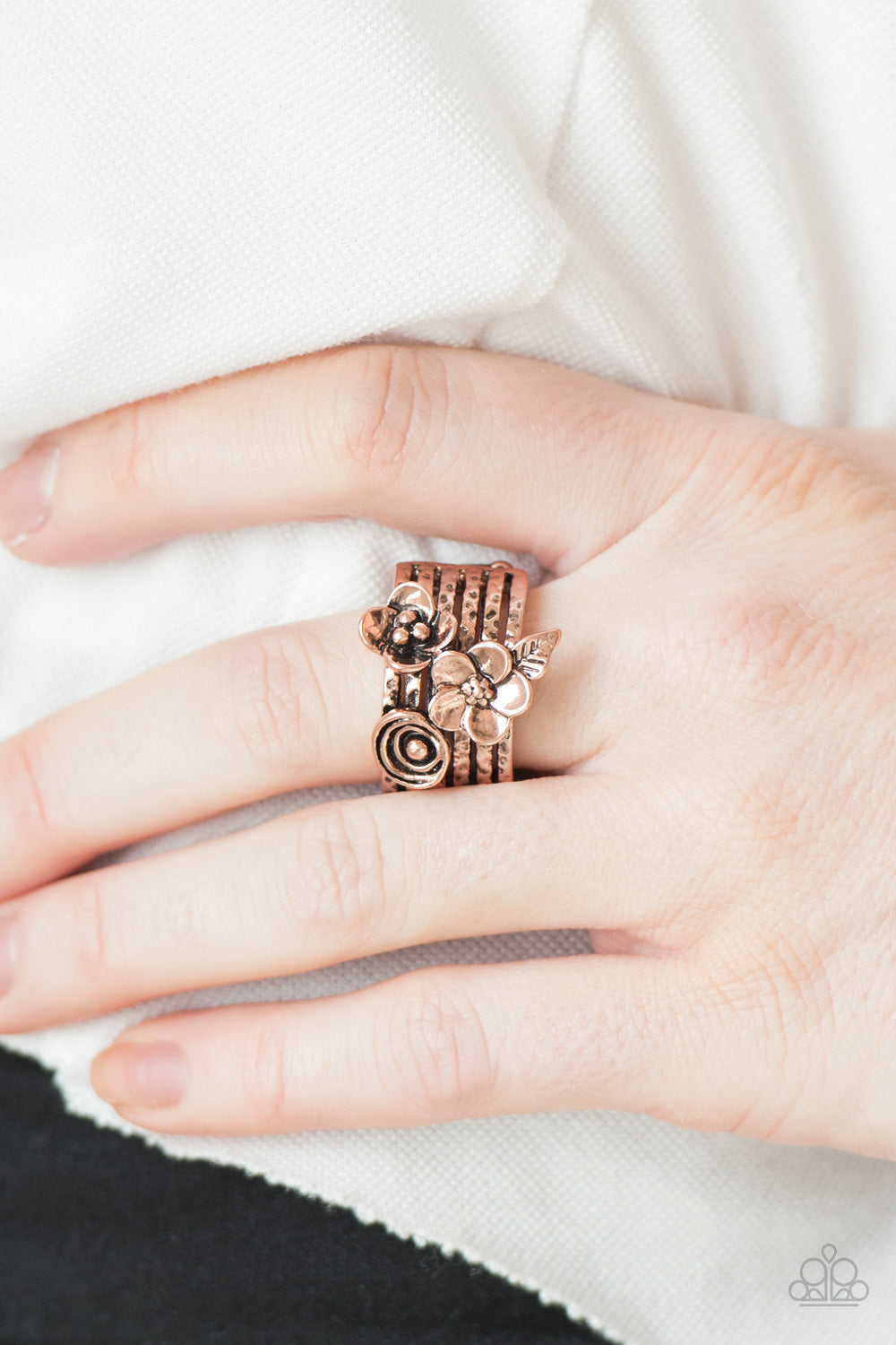 Meadow Flowers - copper - Paparazzi ring