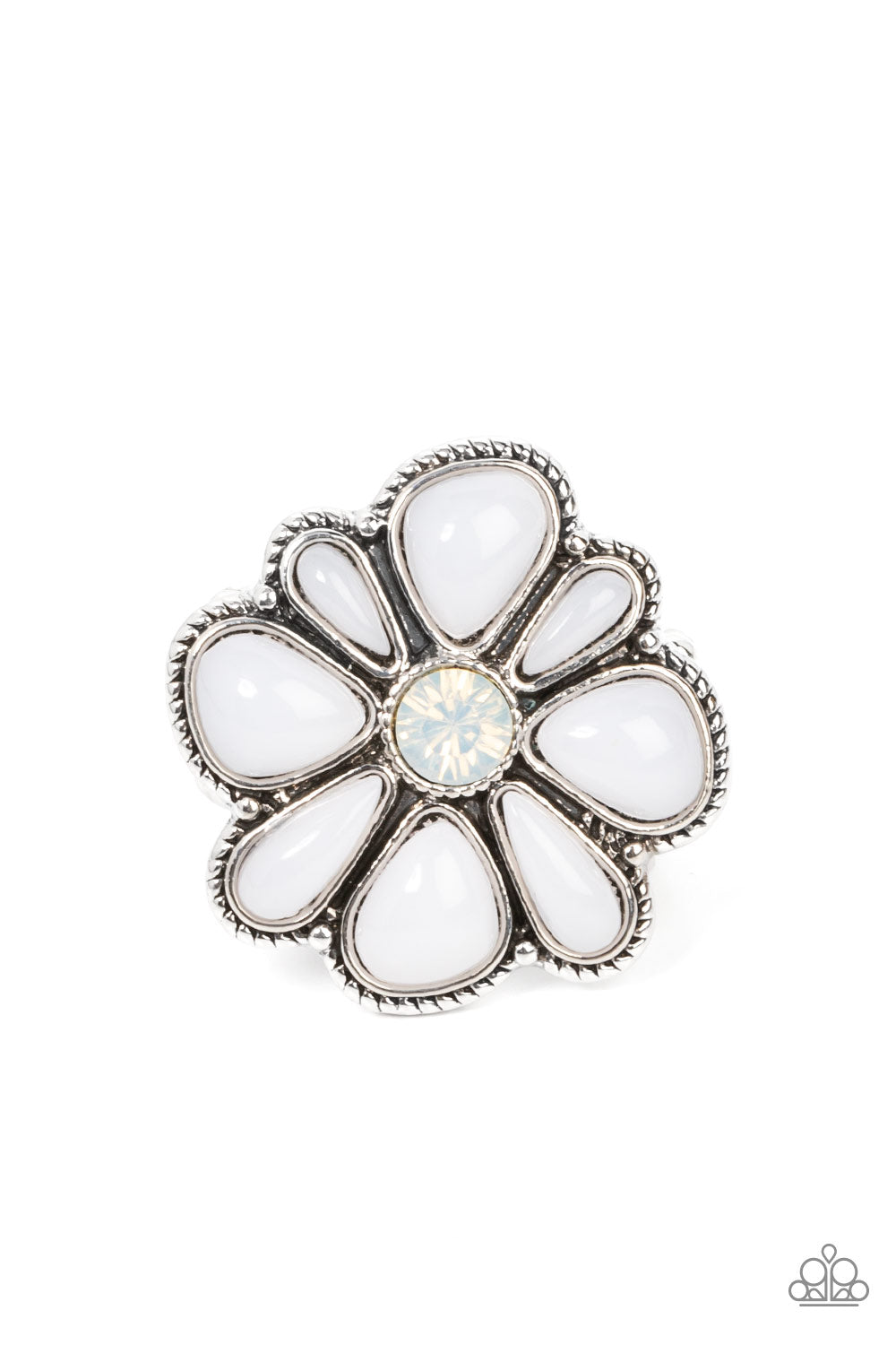 Meadow Mystique - white - Paparazzi ring