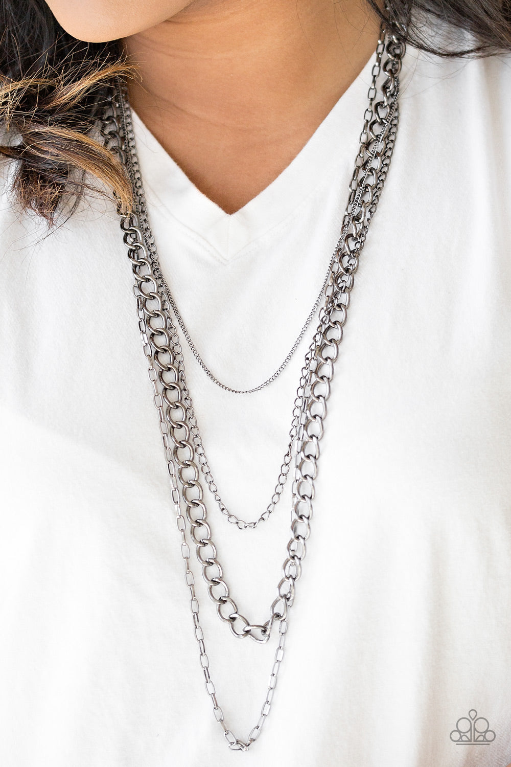 Metro Metal - black - Paparazzi necklace
