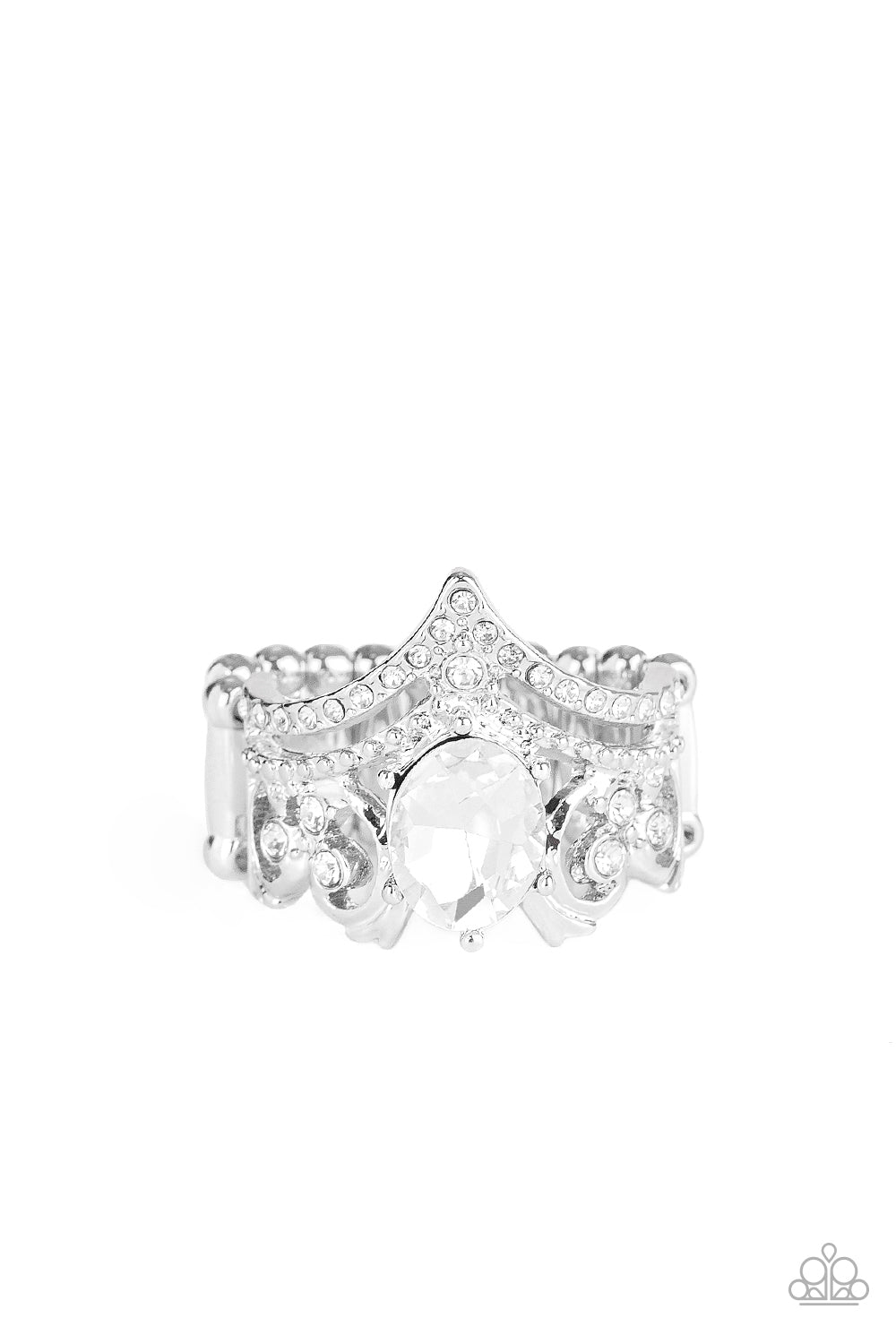Metro Queen - white - Paparazzi ring