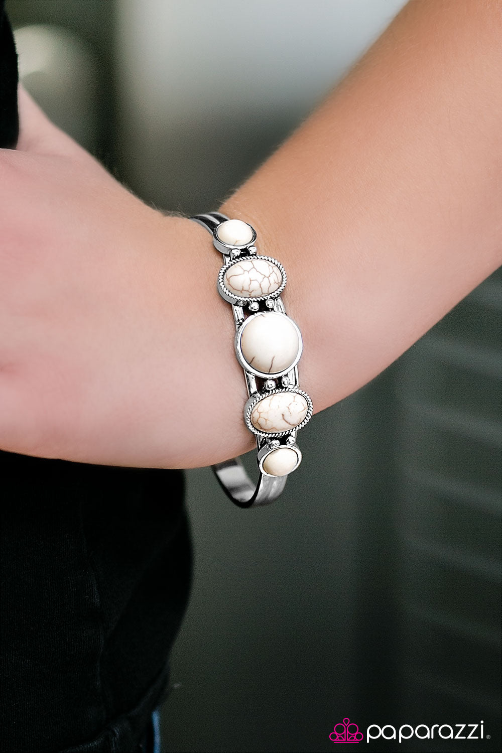 Mississippi Cruise - White - Paparazzi bracelet