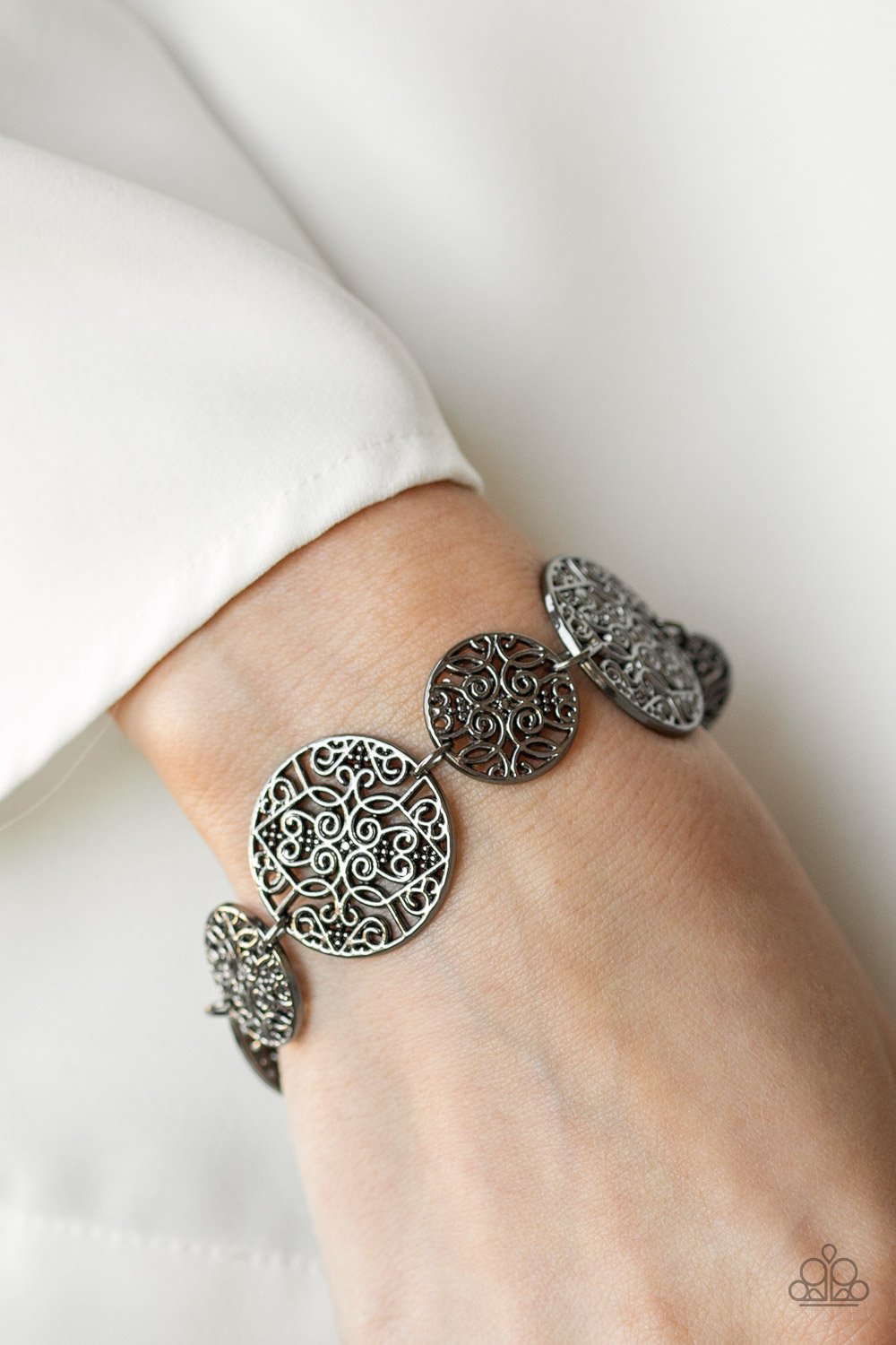 Modestly Malibu-black-Paparazzi bracelet