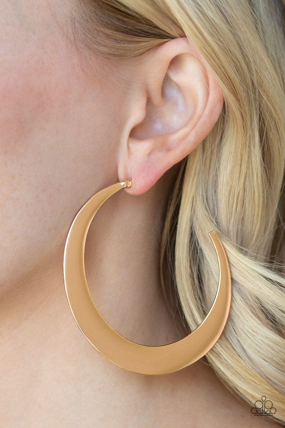Moon Beam - gold - Paparazzi earrings