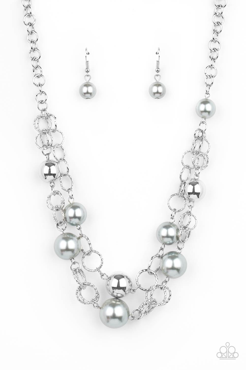 New Age Knockout - silver - Paparazzi necklace