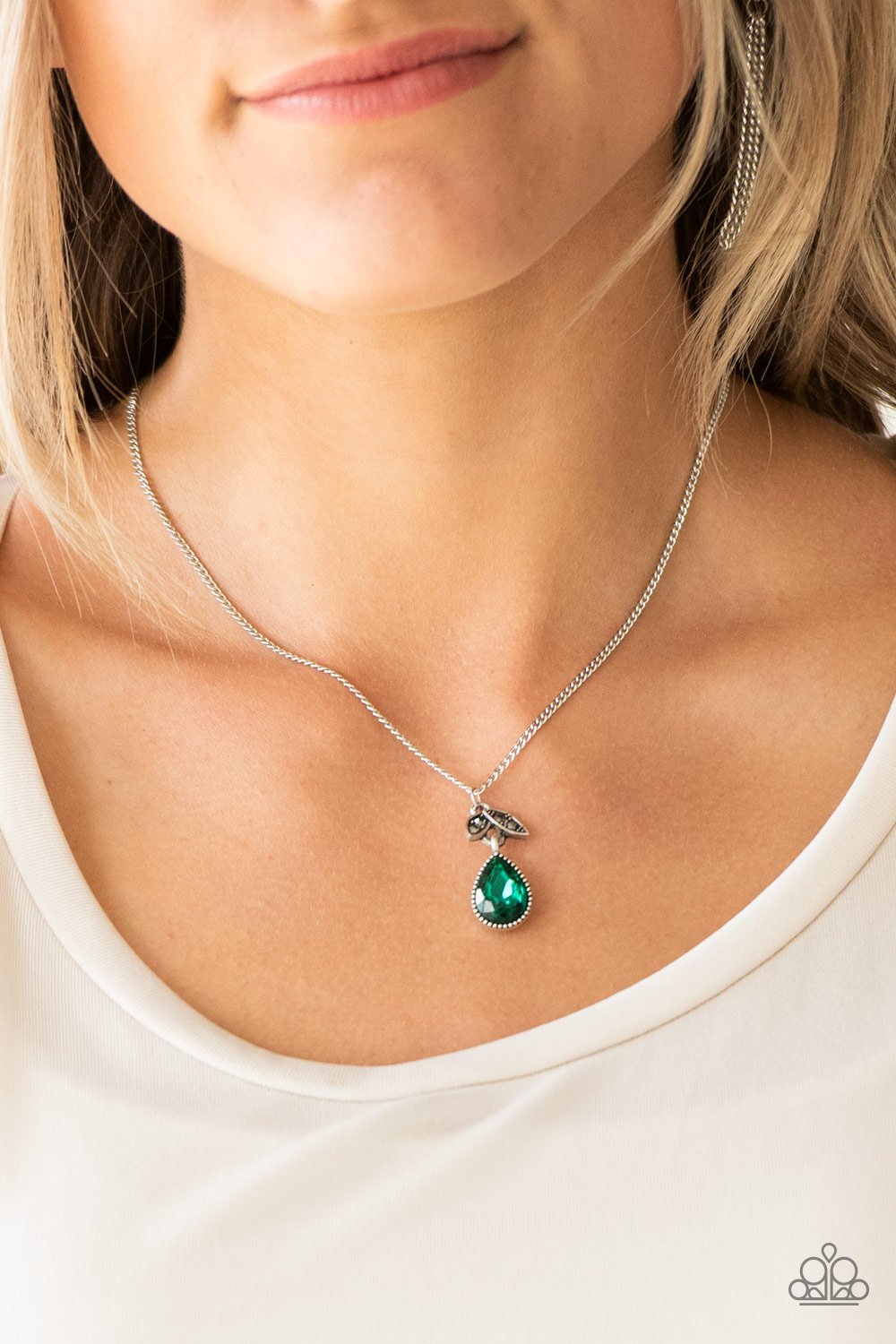 Nice to Meet You - green - Paparazzi necklace