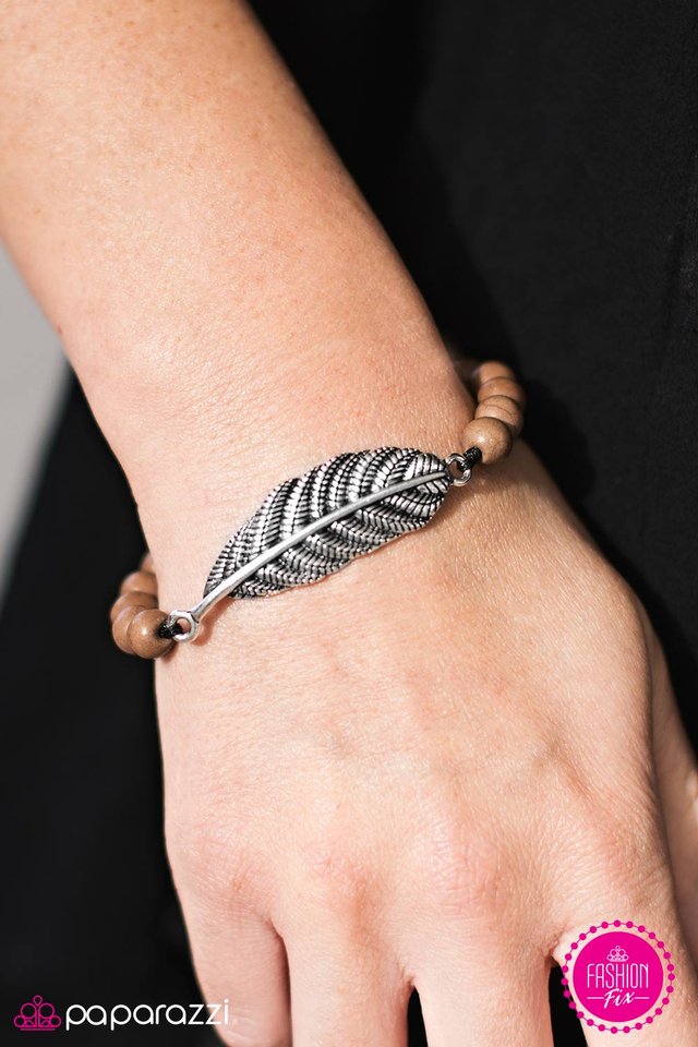 One for the Birds - Paparazzi bracelet