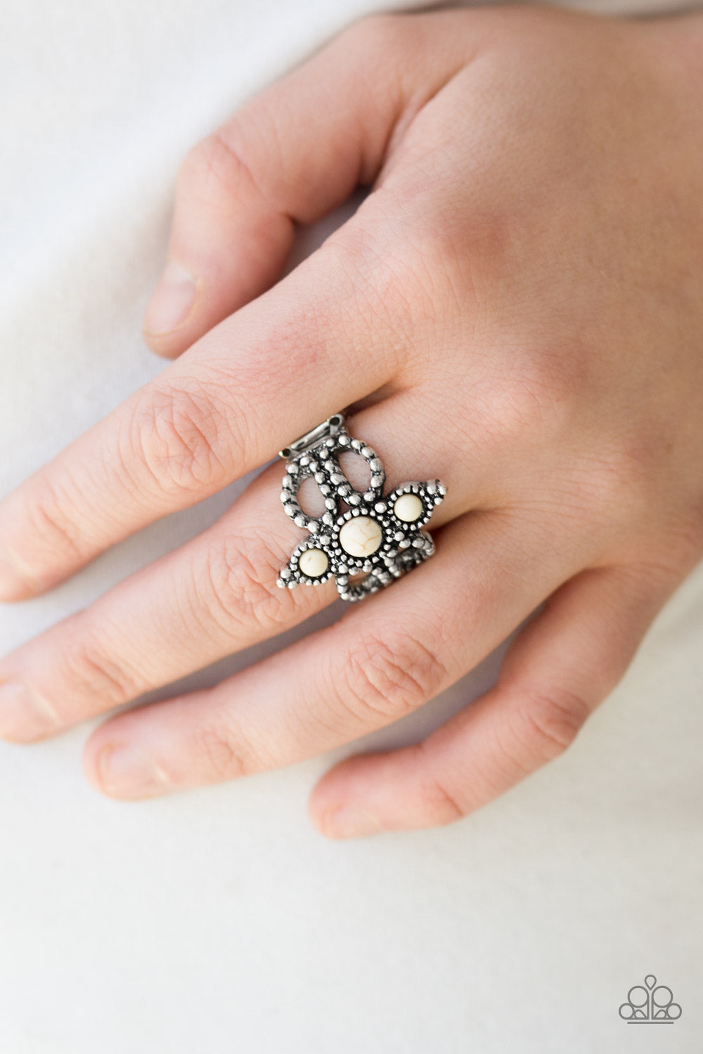 Outback Oasis - white - Paparazzi ring