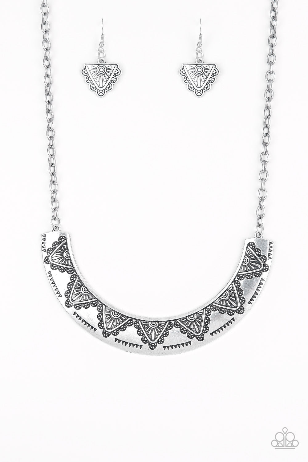 Persian Pharaoh - silver - Paparazzi necklace