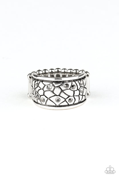 Pick Up the Pieces - silver - Paparazzi ring