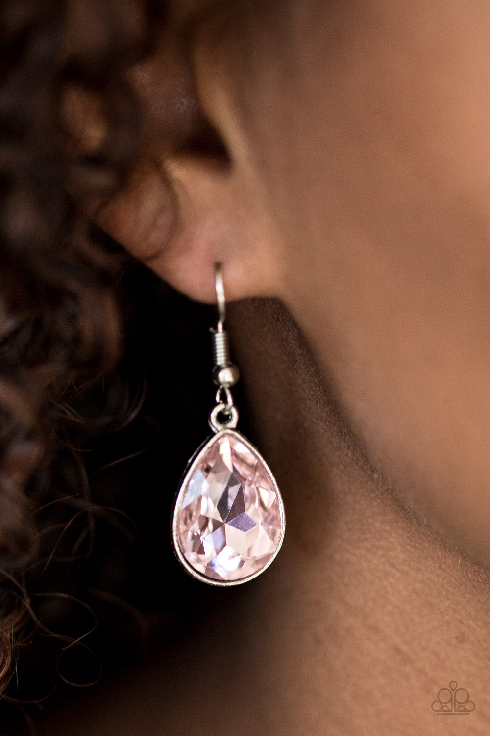 Play the Fame - pink - Paparazzi earrings
