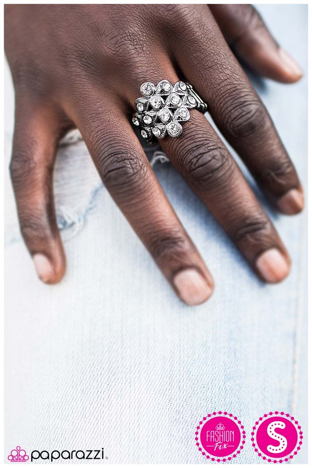 Poor Little Rich Girl - Paparazzi ring