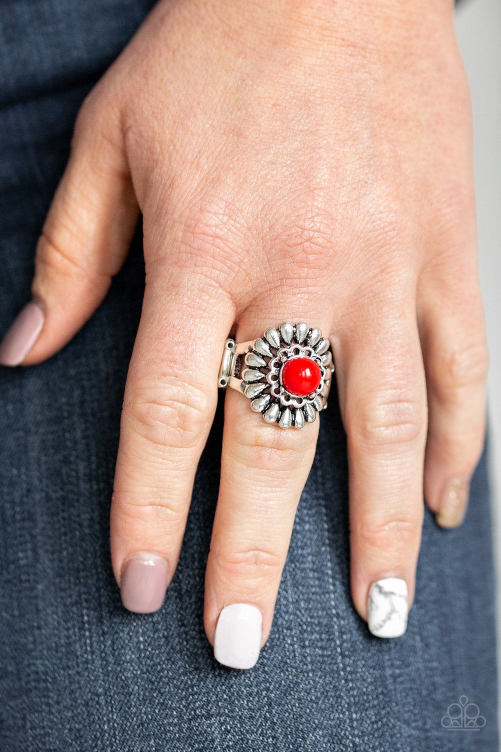 Poppy Pep - red - Paparazzi ring