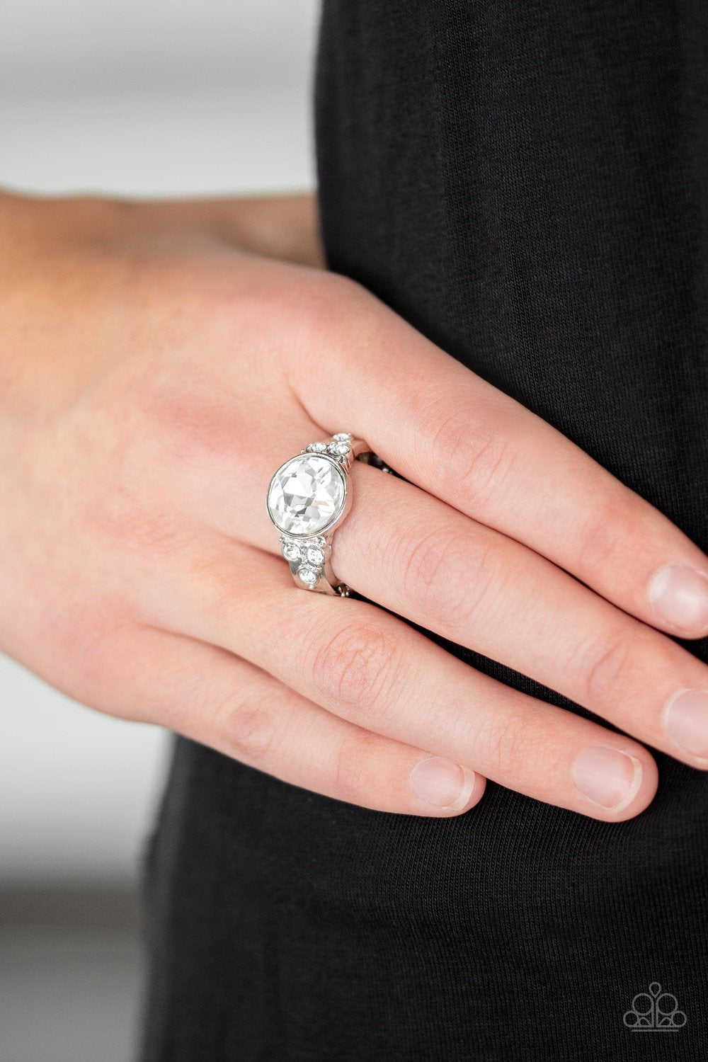 Poshly Pampered-white-Paparazzi ring