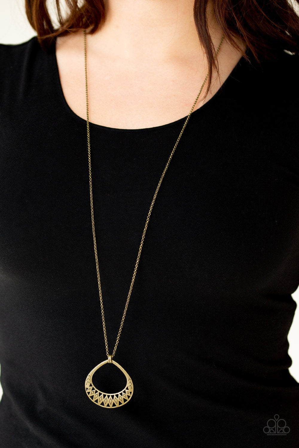 Prehistoric Drama-brass-Paparazzi necklace