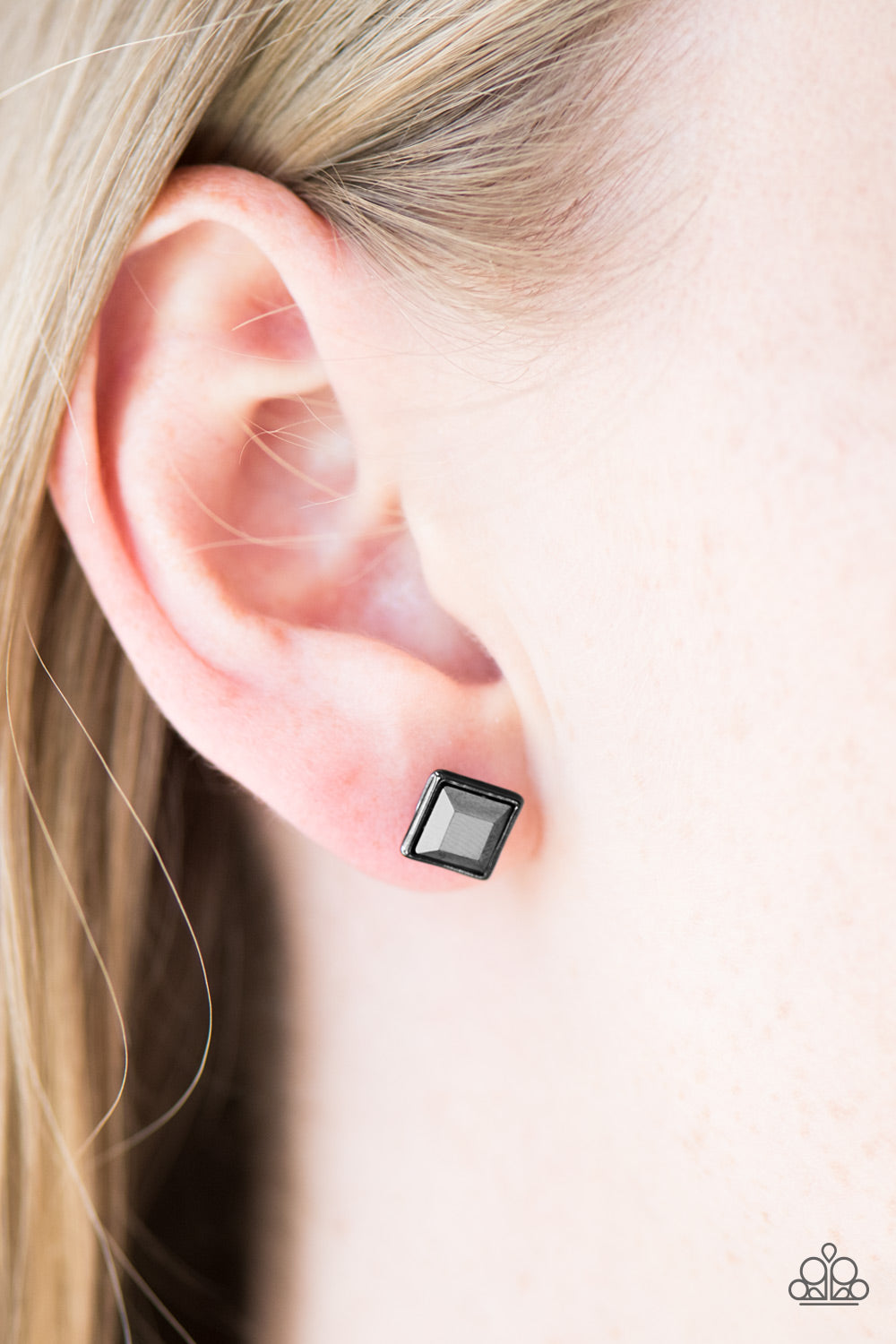 Princess Perfection - black - Paparazzi earrings