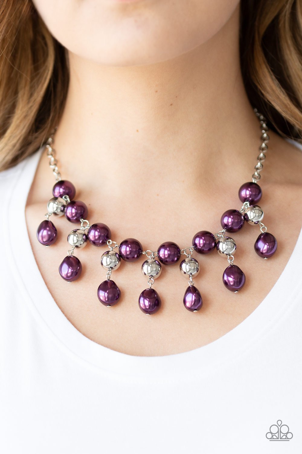 Queen of the Gala - purple - Paparazzi necklace