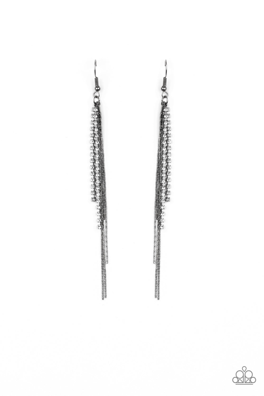 REIGN Check - black - Paparazzi earrings