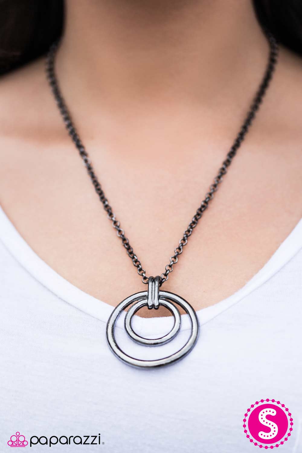 ROUND For Glory - Black - Paparazzi necklace