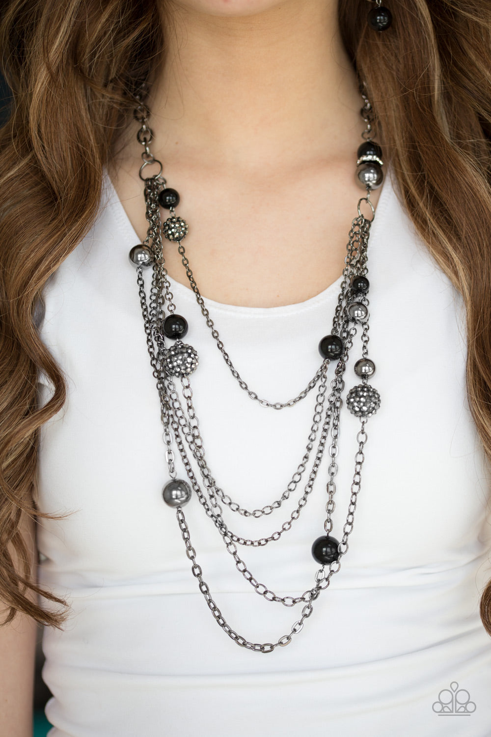 Radiant Renegade - black - Paparazzi necklace