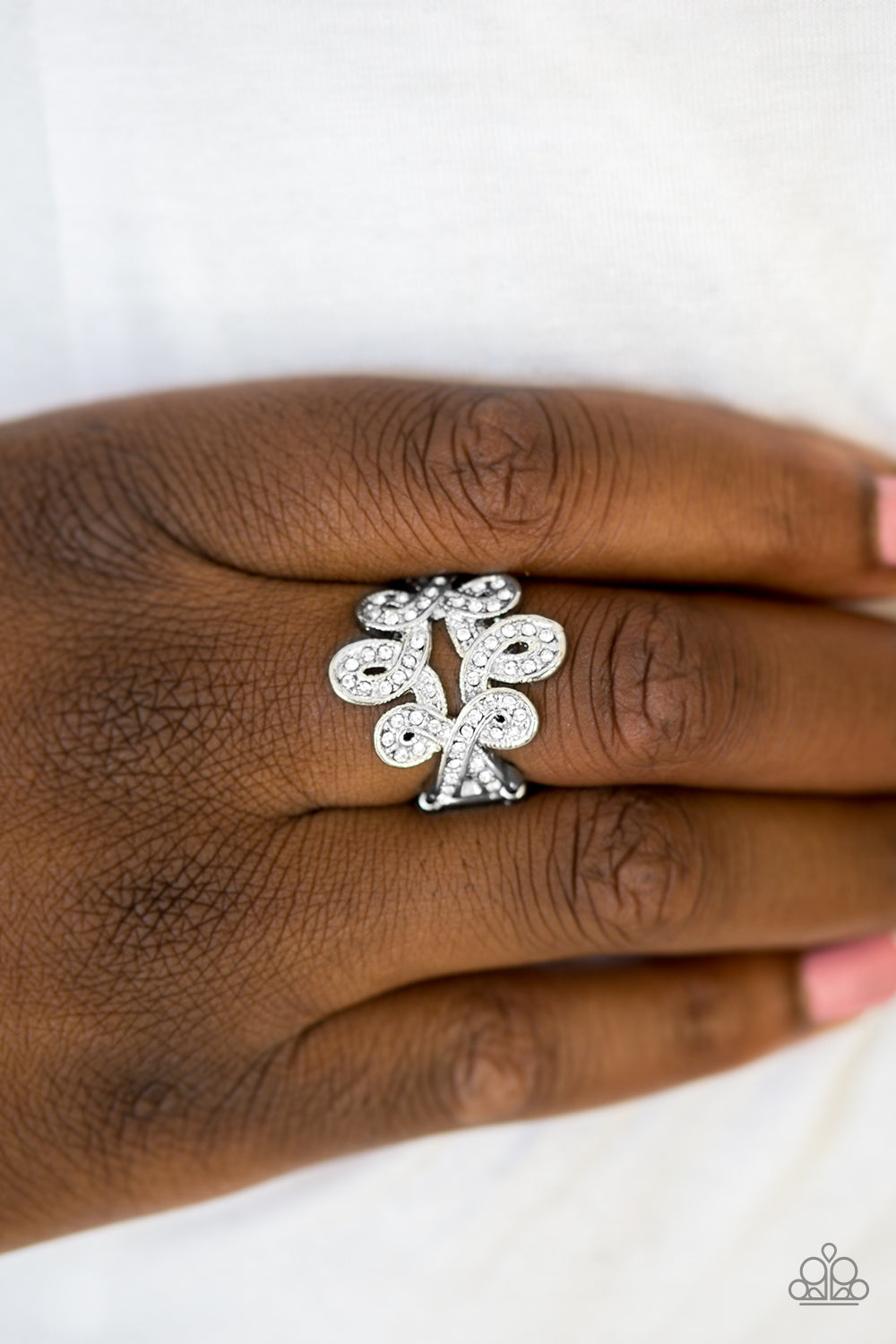 Red Carpet Cabaret - white - Paparazzi ring