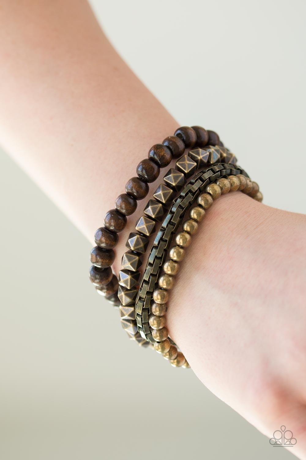 Retro Rocker - brass - Paparazzi bracelet