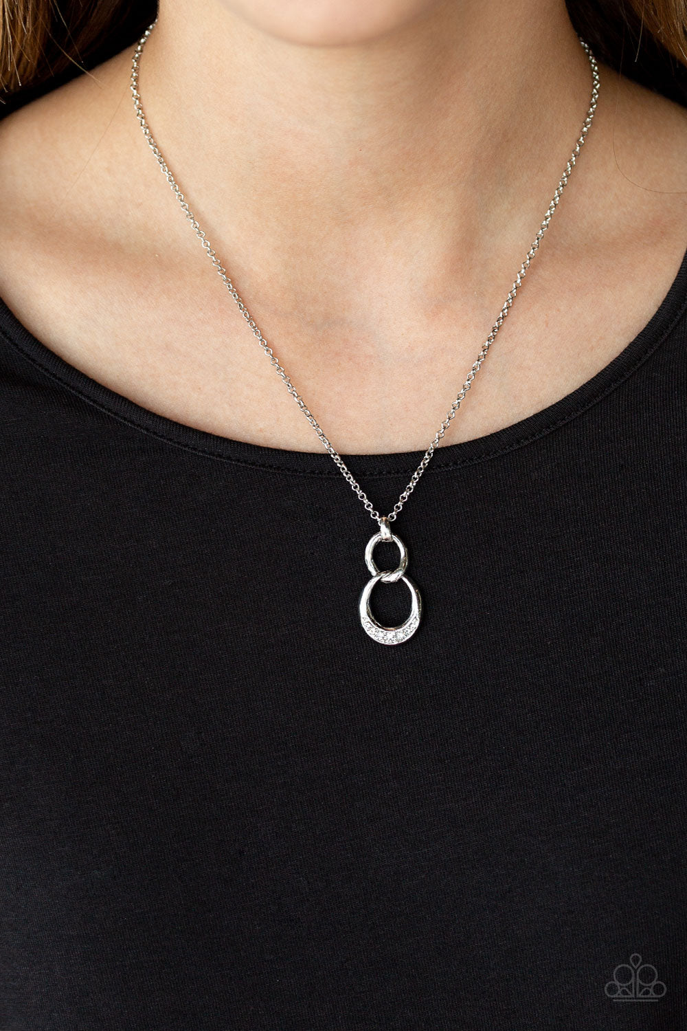 Rockefeller Royal white Paparazzi necklace JewelryBlingThing