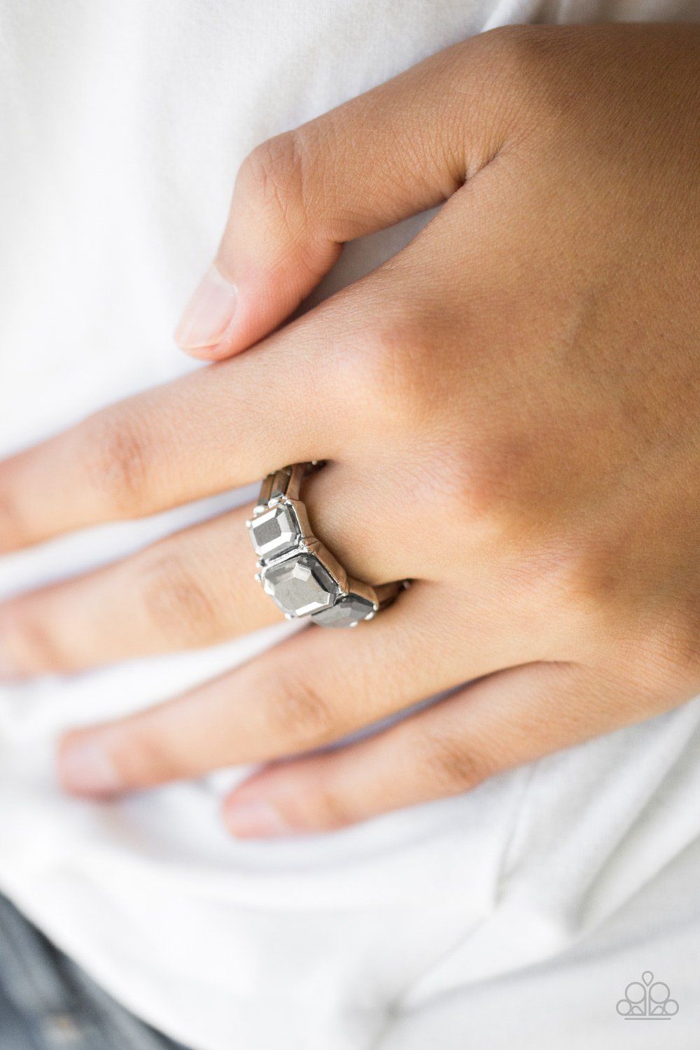 Rogue Royal - silver - Paparazzi ring