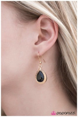 Roll out the Red Carpet - Paparazzi earrings