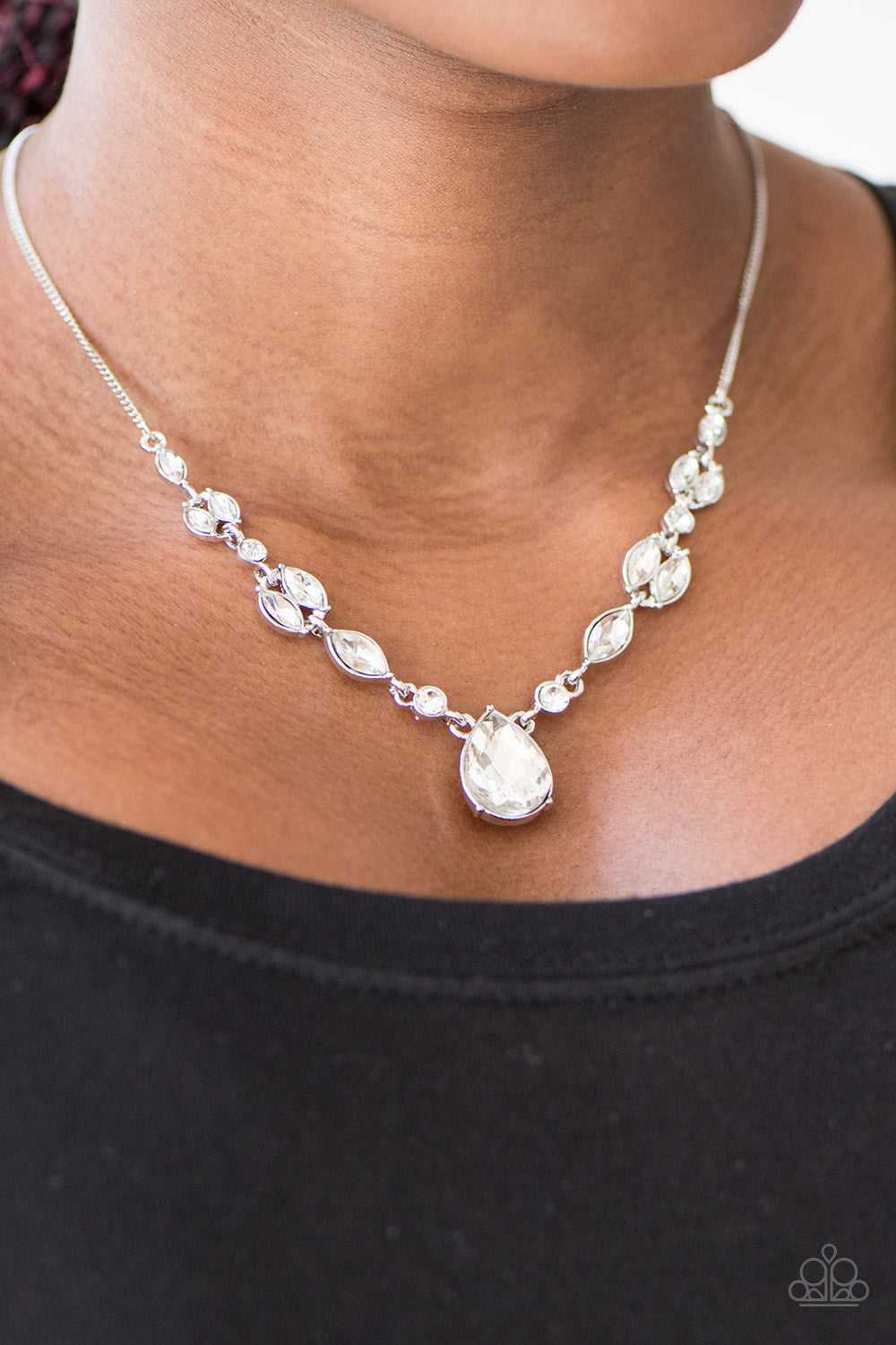 Royal Rendezvous - white - Paparazzi necklace