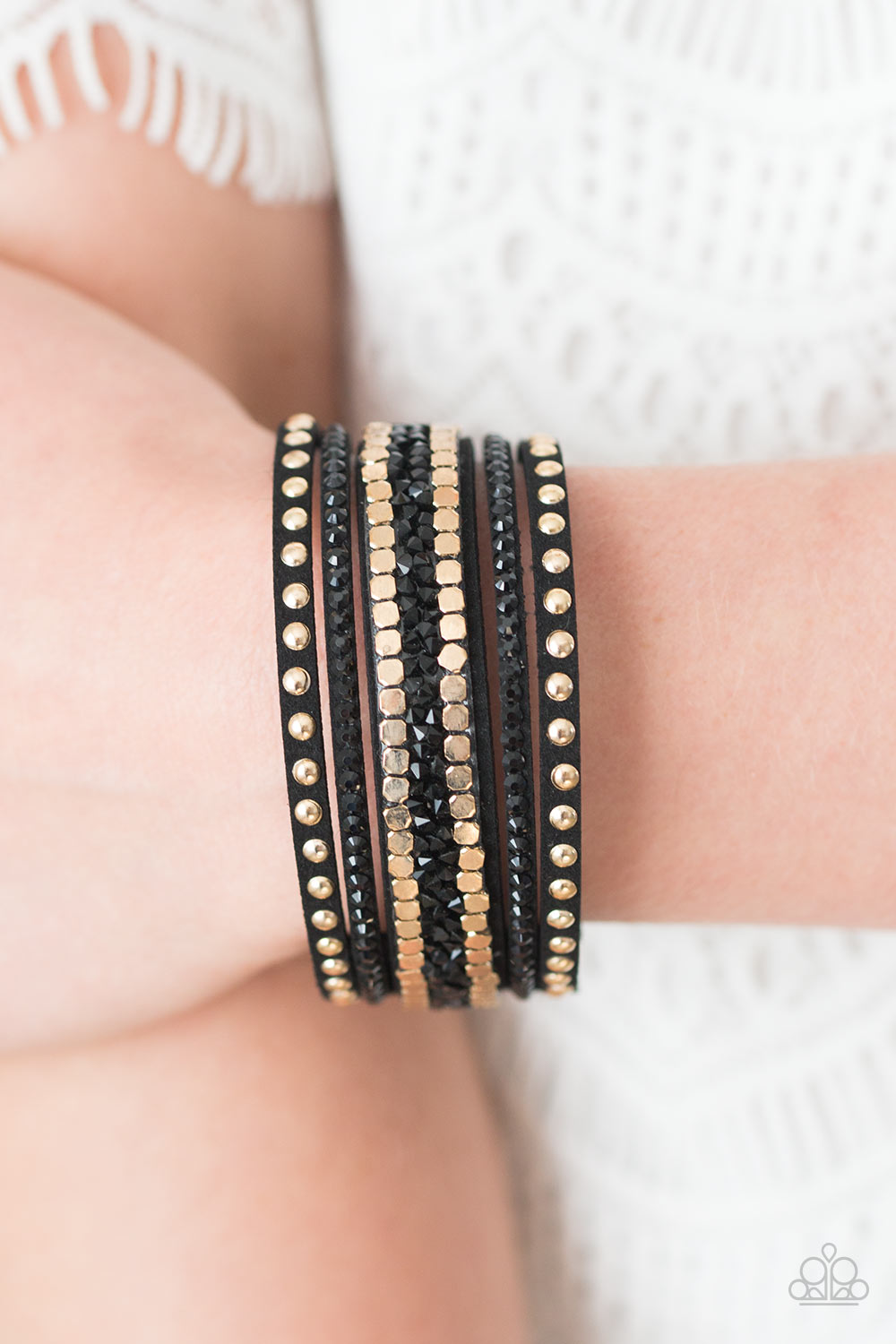 Runaway Runway - black - Paparazzi bracelet