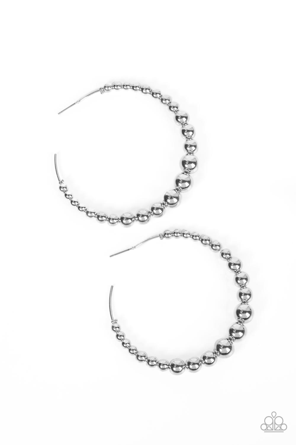 Show Off Your Curves - silver - Paparazzi earrings