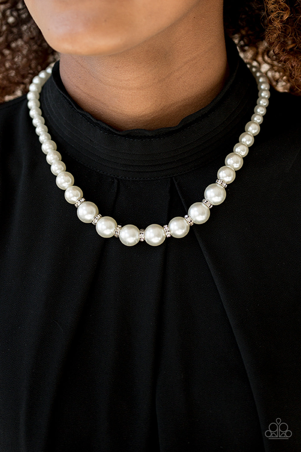 Showtime Shimmer - white - Paparazzi necklace