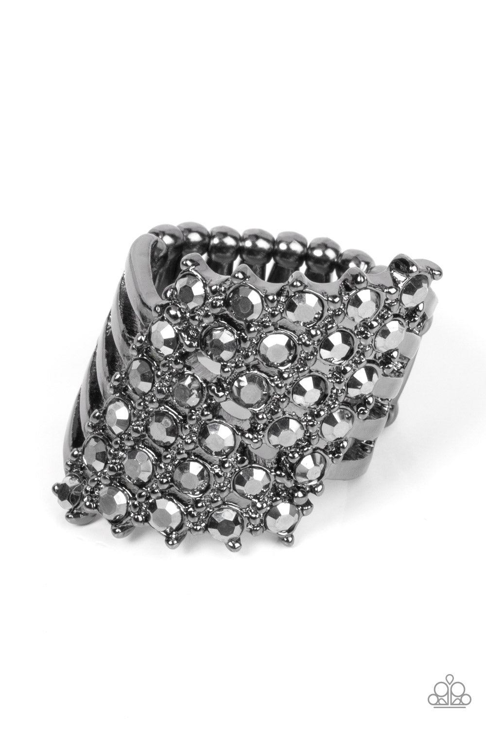 Slanted Smolder - black - Paparazzi ring