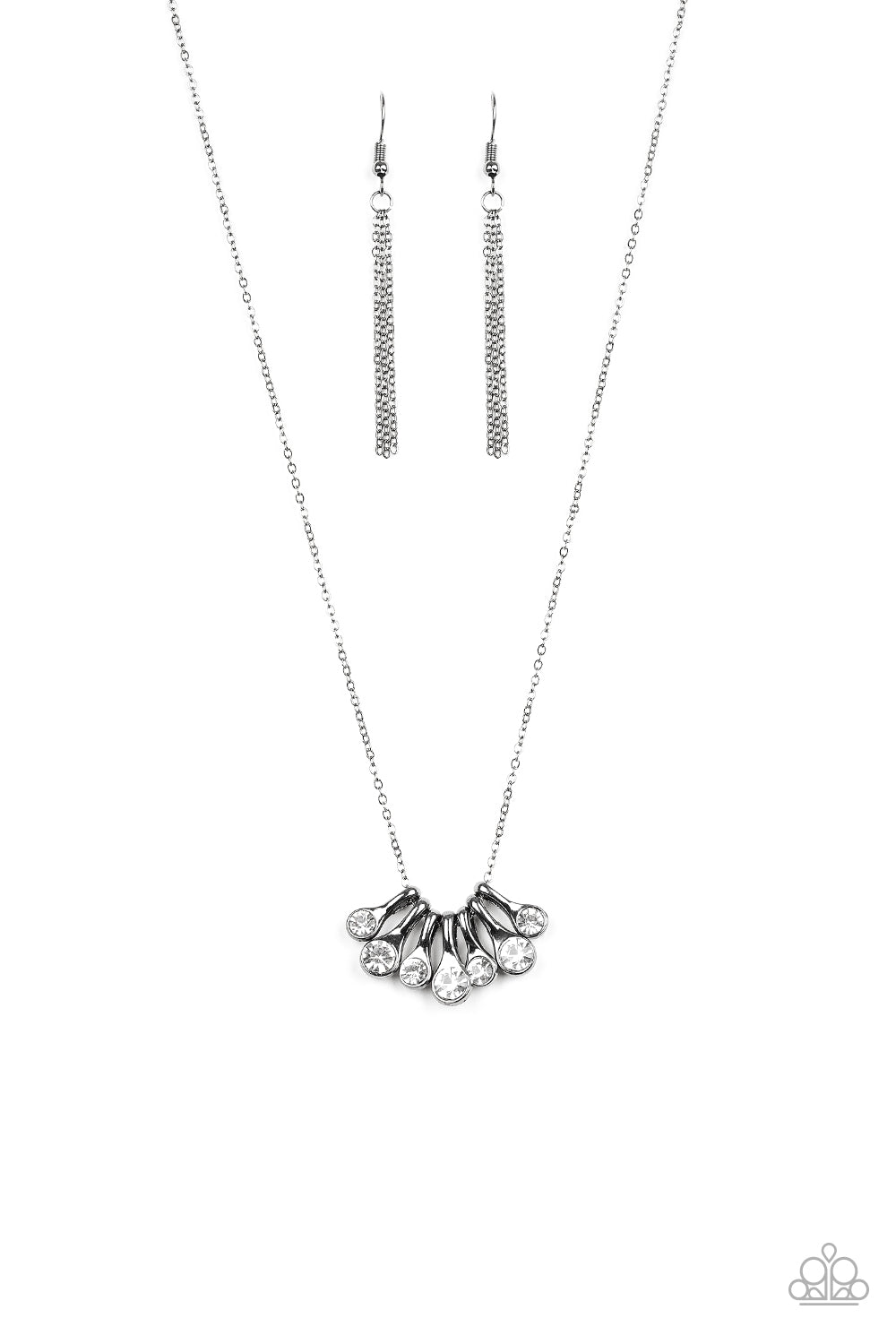 Slide Into Shimmer - black - Paparazzi necklace