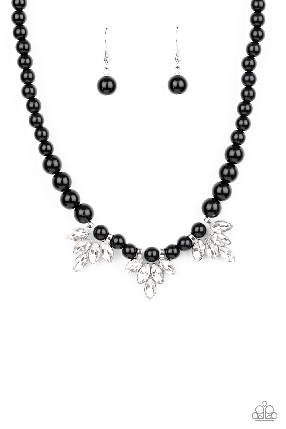 Society Socialite - black - Paparazzi necklace