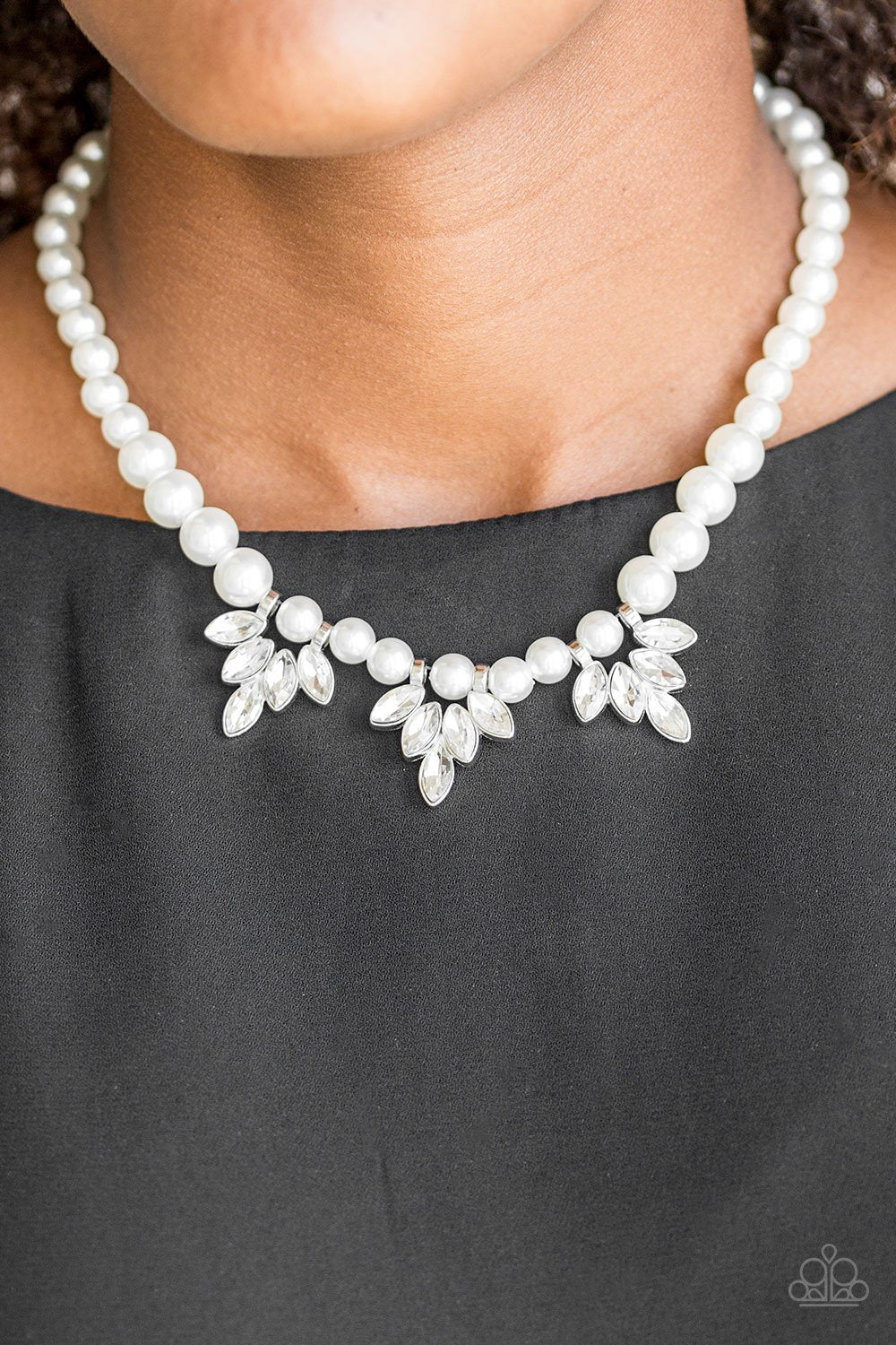 Society Socialite - white - Paparazzi necklace