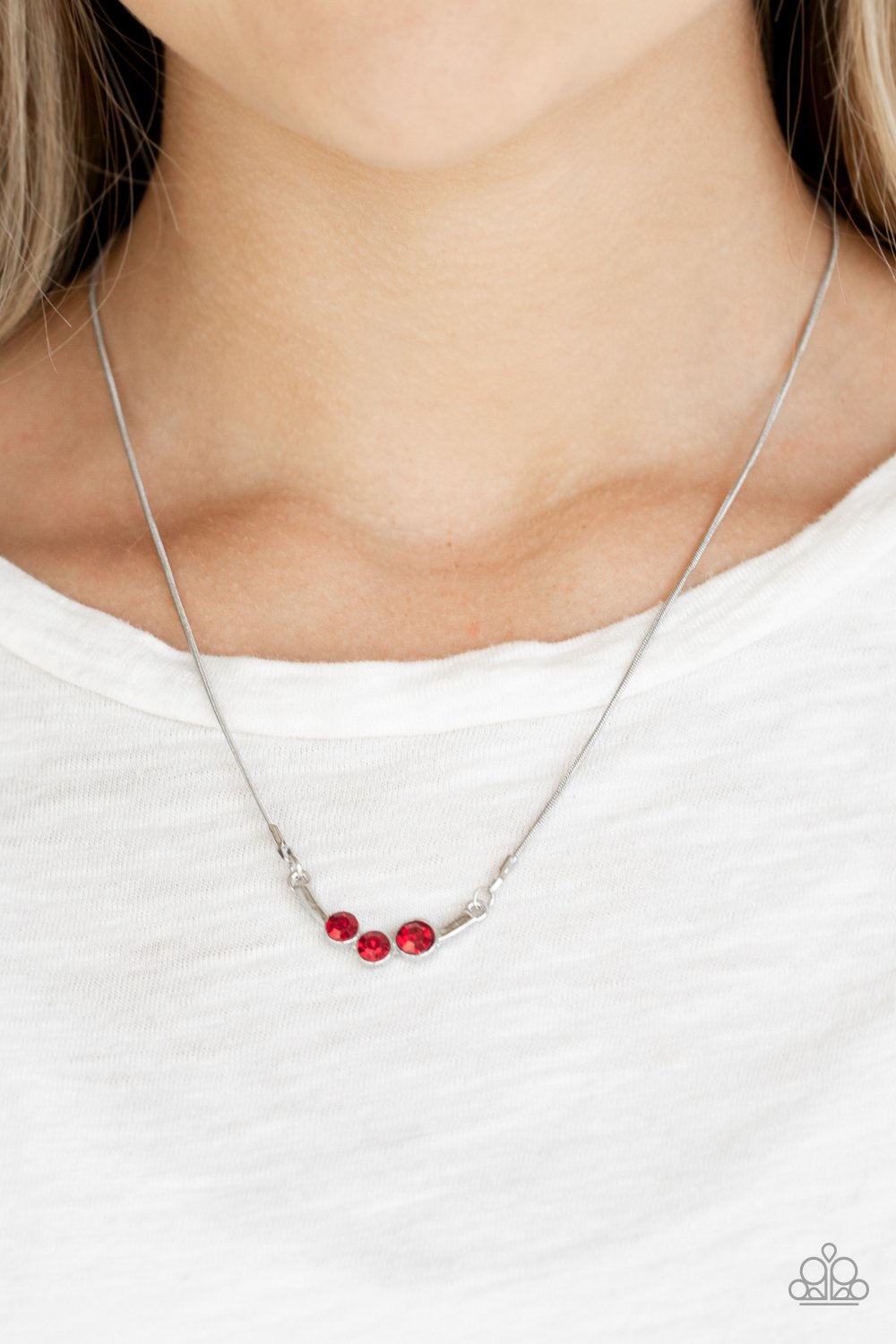 Sparkling Star Gazer - red - Paparazzi necklace
