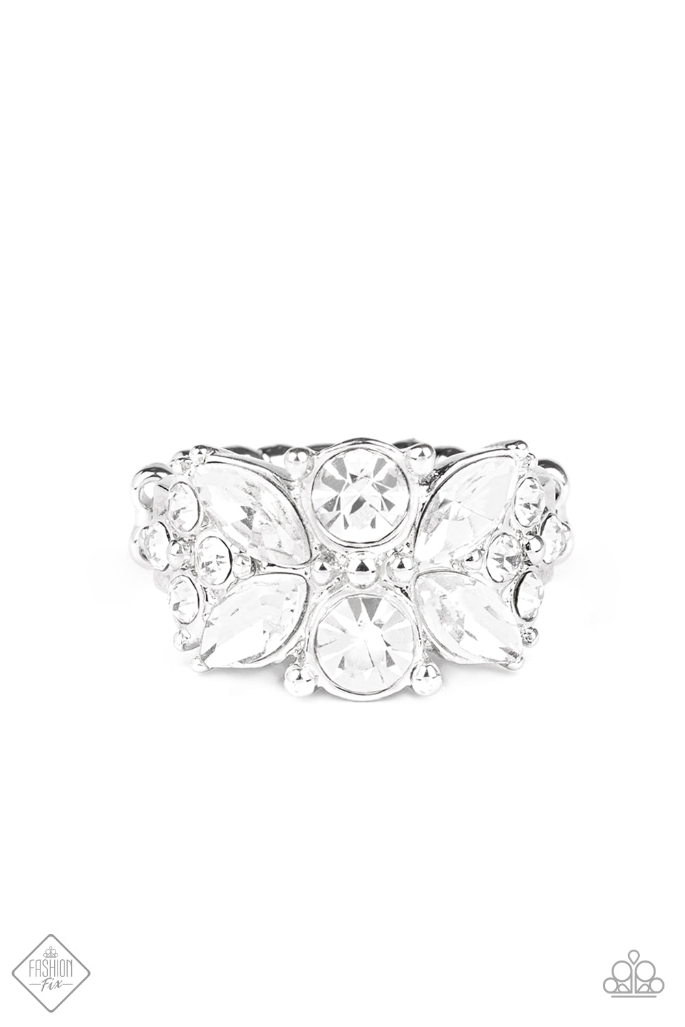 Sparkly State of Mind - white - Paparazzi ring