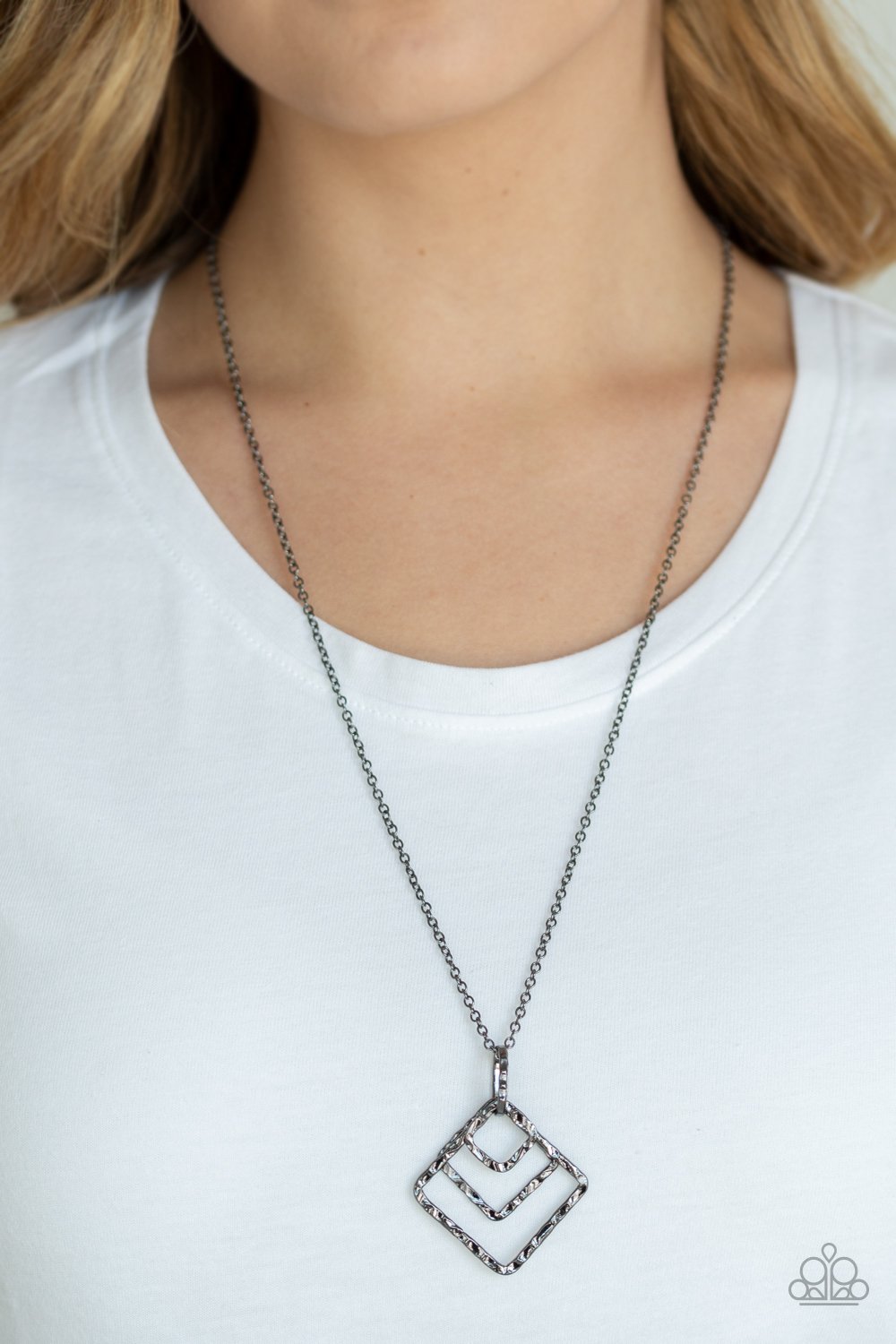 Square It Up - black - Paparazzi necklace