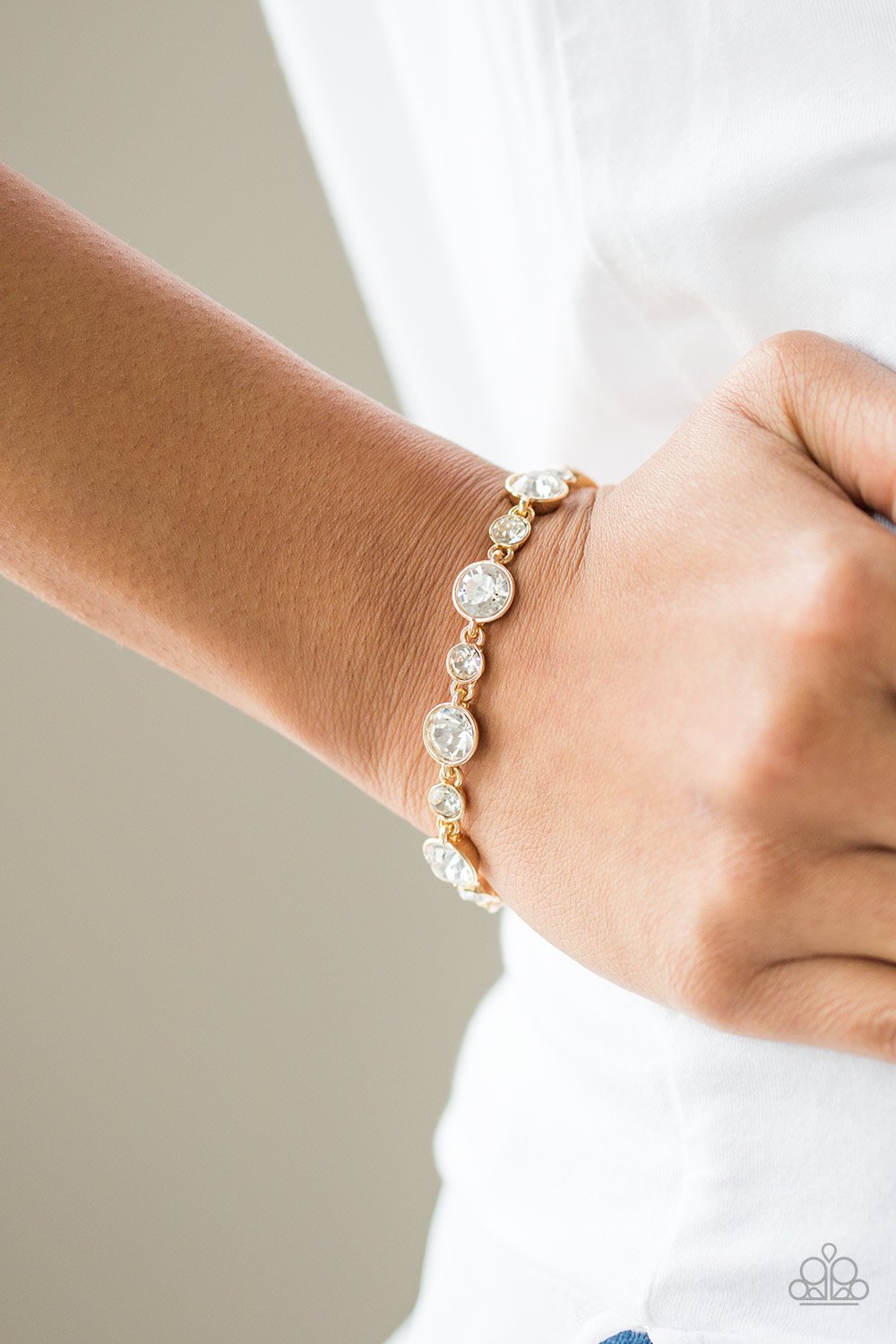 Starstruck Sparkle- gold - Paparazzi bracelet