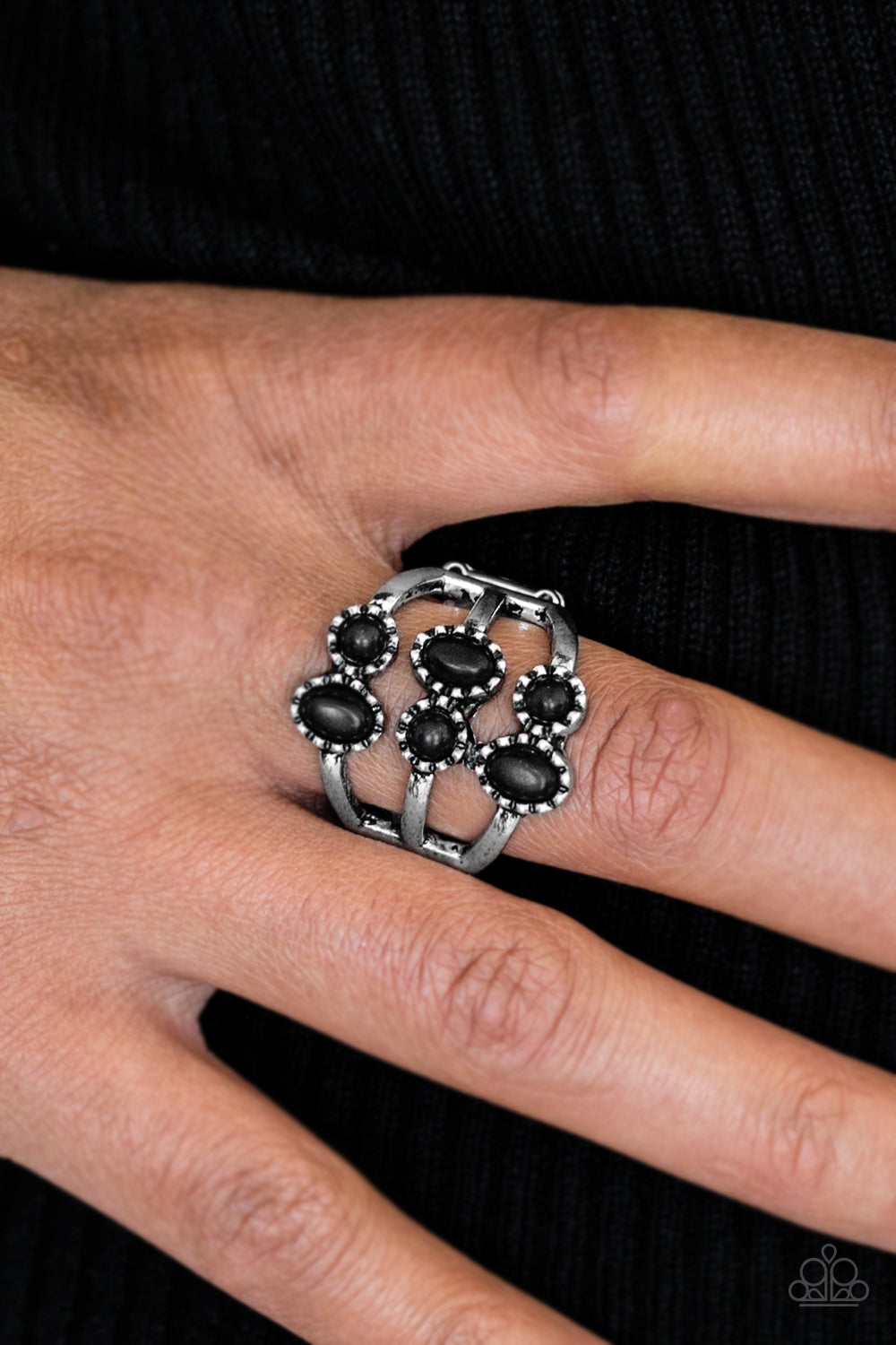 Sticks and STONEHENGE - black - Paparazzi ring