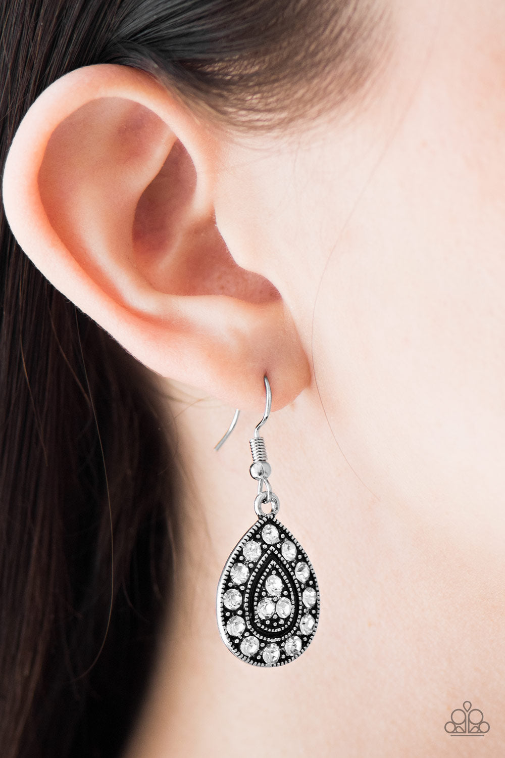 Storming Shimmer - white - Paparazzi earrings