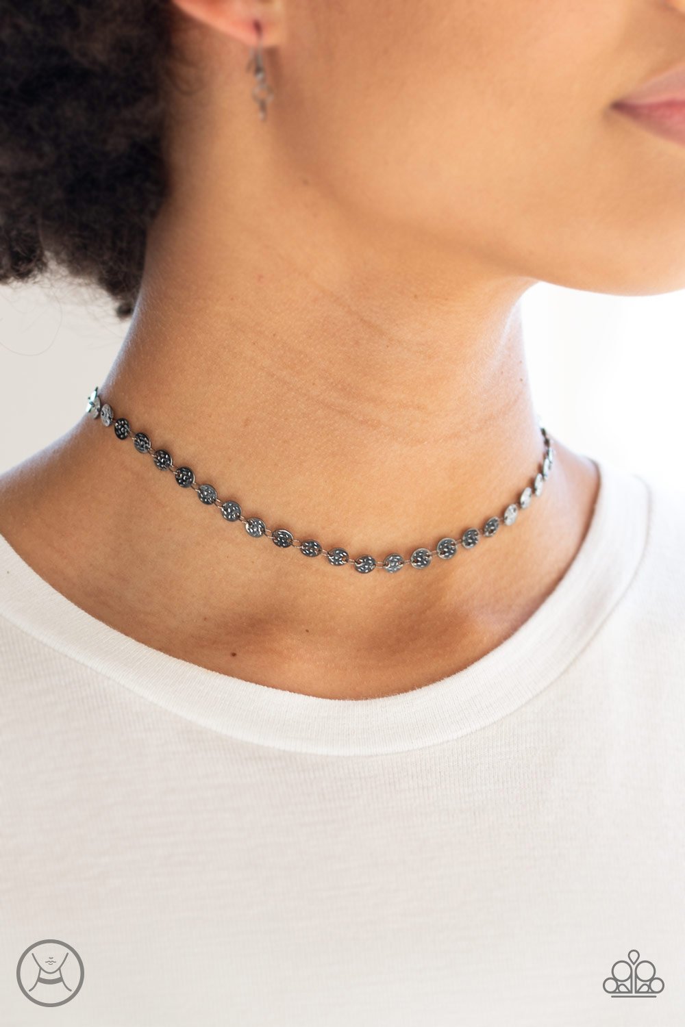 Summer Spotlight - black - Paparazzi necklace